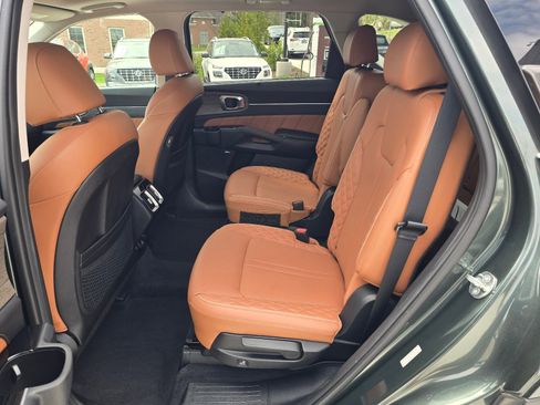 Used 2023 Kia Sorento SX Prestige image 11