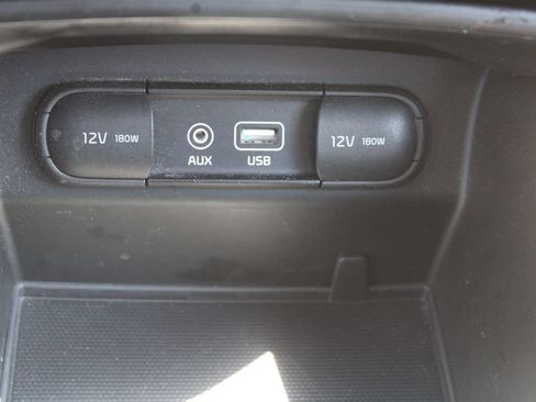 Used 2017 Kia Sorento LX FWD image 35