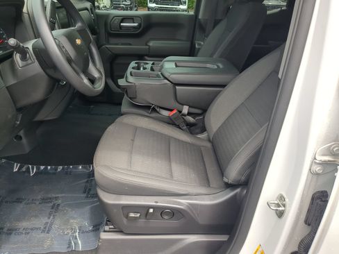 Used 2024 Chevrolet Silverado 1500 Custom AWD/4WD image 16