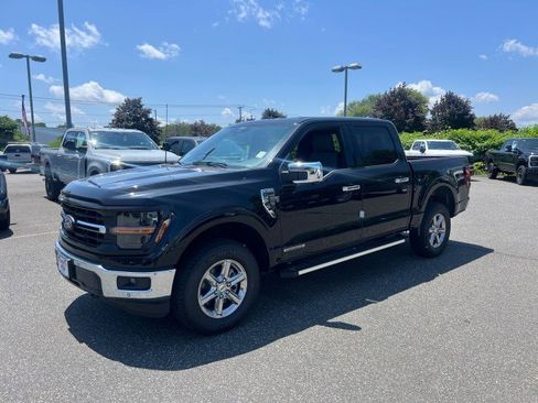 New 2025 Ford F150 XLT w/ Equipment Group 302A MID image 3