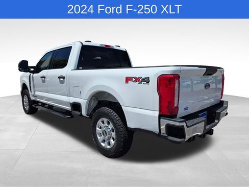 Used 2024 Ford F250 XLT w/ FX4 Off-Road Package AWD/4WD image 6