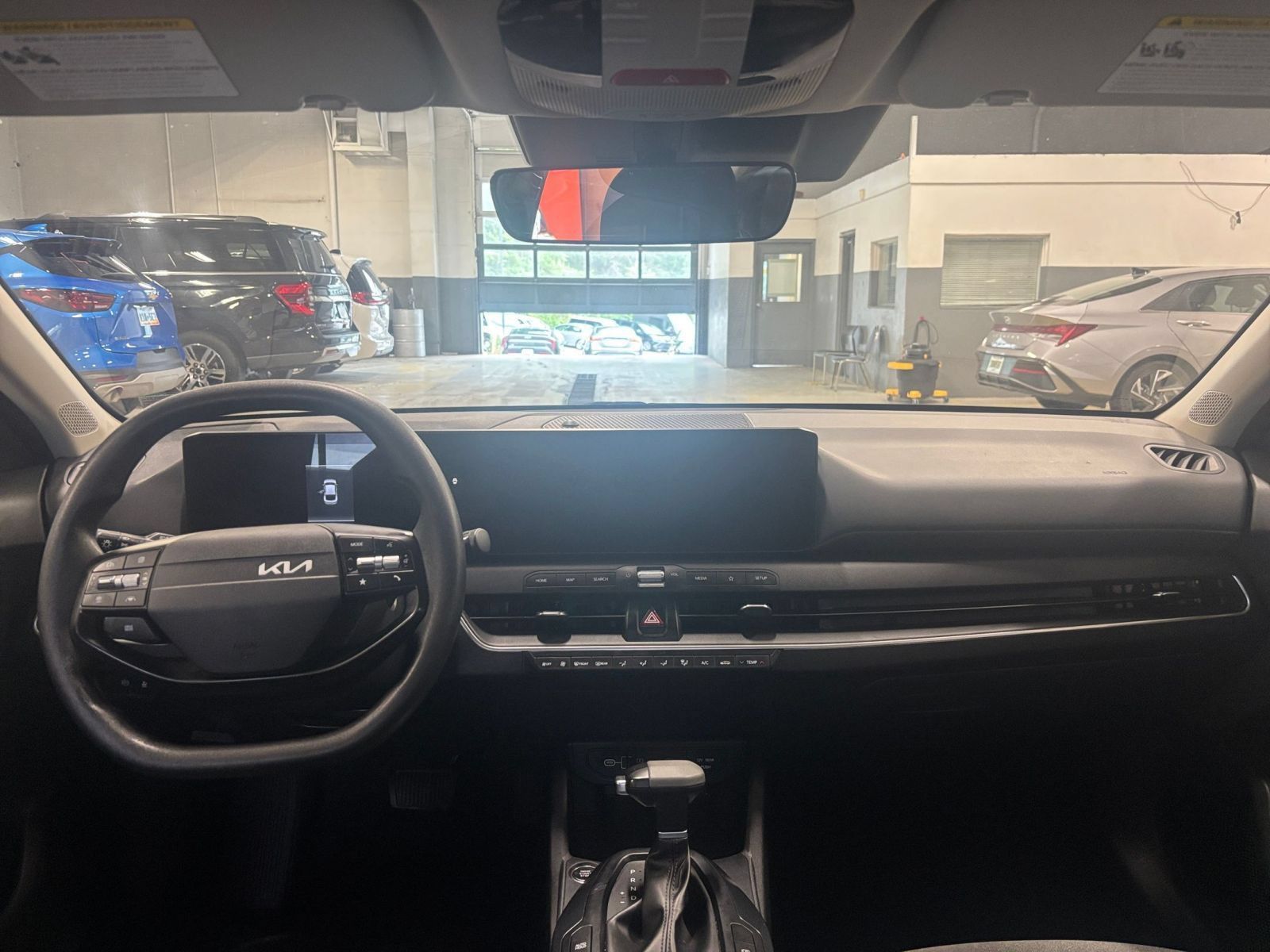 Used 2025 Kia K4 FWD image 32