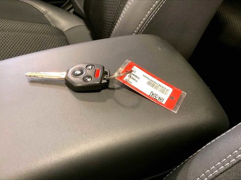 Used 2019 Subaru Forester Premium w/ All-Weather Package image 15