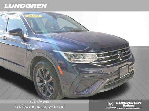 Used 2022 Volkswagen Tiguan SE image 44