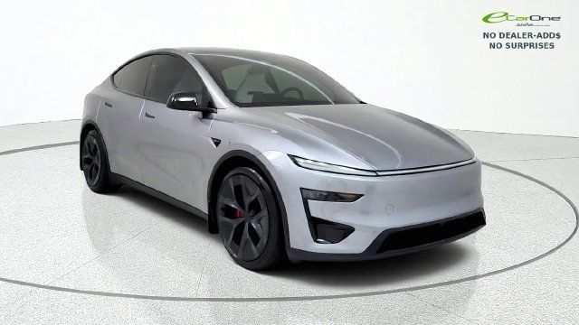 Used 2026 Tesla Model Y Performance AWD/4WD image 1