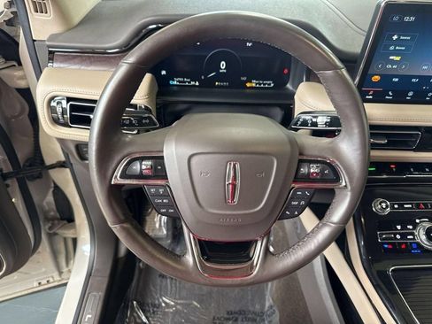 Certified 2022 Lincoln Nautilus Reserve AWD/4WD image 19