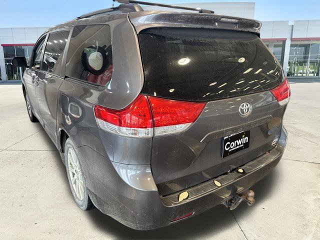 Used 2012 Toyota Sienna XLE AWD/4WD image 7