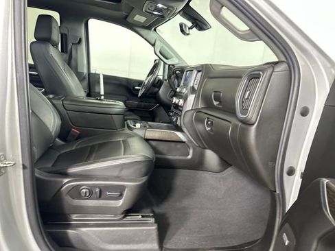 Used 2022 GMC Sierra 2500 Denali w/ Denali Ultimate Package image 28