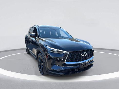 Used 2023 INFINITI QX60 Luxe image 2