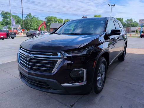 Used 2023 Chevrolet Traverse LT AWD/4WD image 3
