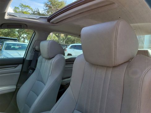 Used 2019 Honda Accord EX-L image 22