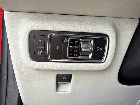 New 2026 Lincoln Nautilus Premier AWD/4WD image 32