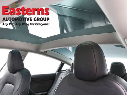 Used 2023 Tesla Model 3 Standard Range image 32