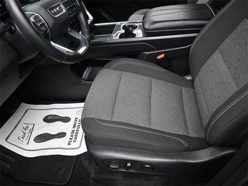 Used 2025 GMC Acadia Elevation image 15