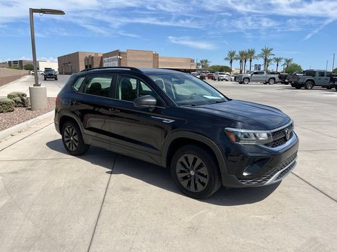 Used 2024 Volkswagen Taos S FWD image 5