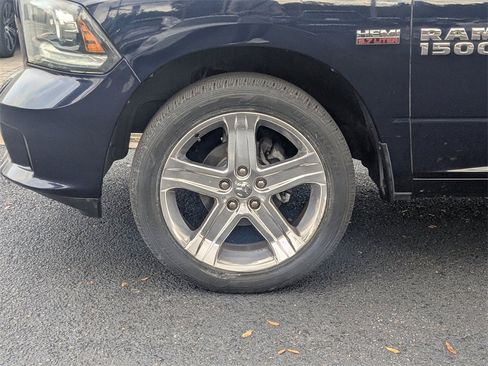 Used 2013 RAM 1500 R/T w/ Comfort Group image 12