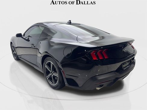 Used 2024 Ford Mustang Coupe image 9