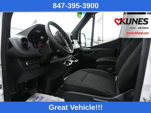 Used 2024 Mercedes-Benz Sprinter 2500 image 10