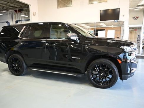 Used 2023 Chevrolet Tahoe Premier AWD/4WD image 4