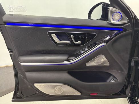 Used 2023 Mercedes-Benz S 580 4MATIC Sedan image 5