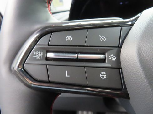 Used 2024 Chevrolet Traverse RS image 58