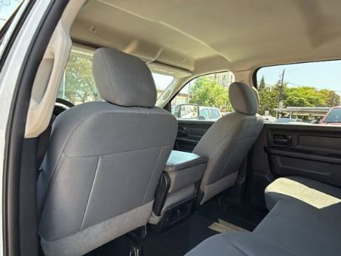 Used 2018 RAM 1500 Express w/ Express Value Package RWD image 26