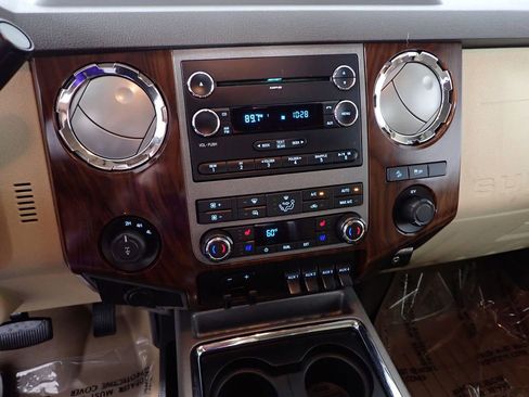 Used 2011 Ford F350 Lariat w/ Lariat Interior Pkg AWD/4WD image 29