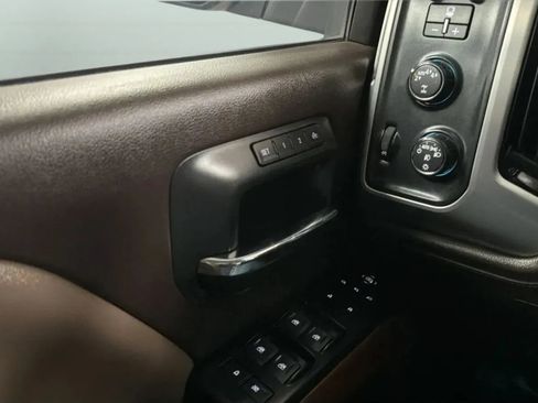 Used 2018 GMC Sierra 1500 SLT AWD/4WD image 15