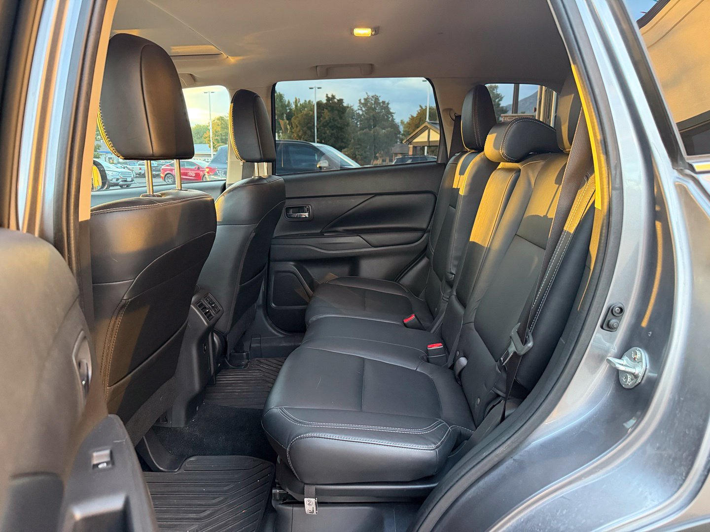 Used 2019 Mitsubishi Outlander GT AWD/4WD image 15