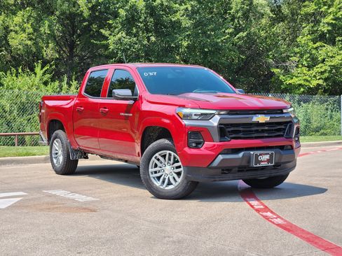 New 2026 Chevrolet Colorado LT w/ LT Convenience Package image 2