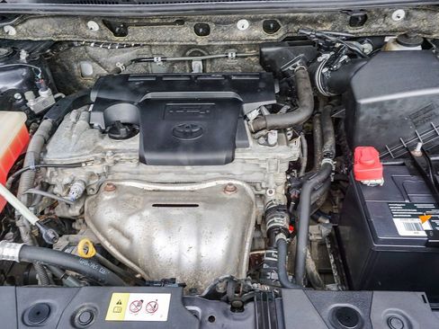 Used 2017 Toyota RAV4 XLE w/ Carpet Mat Package FWD image 26