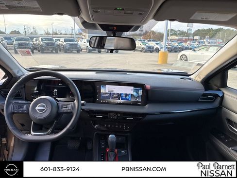 New 2026 Nissan Kicks SR w/ Cold Weather Package image 29