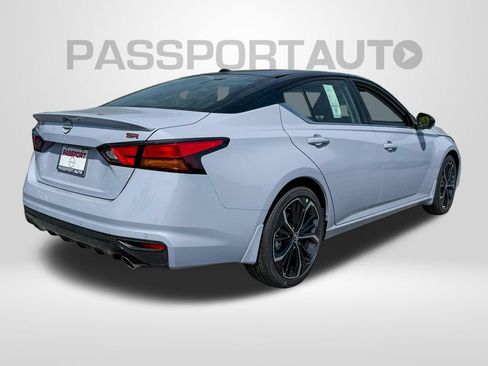 New 2026 Nissan Altima 2.5 SR w/ SR Premium Package FWD image 5