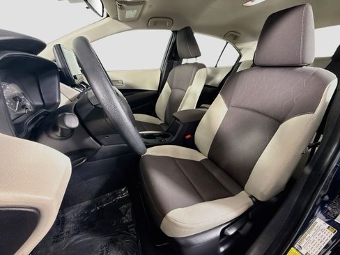 Used 2025 Toyota Corolla LE FWD image 22