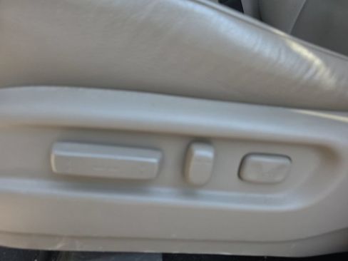 Used 2017 Honda Pilot EX-L image 11