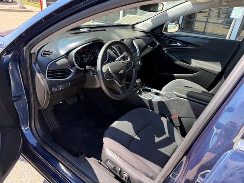 Used 2020 Chevrolet Malibu LT image 8