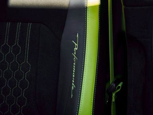 Used 2024 Lamborghini Urus Performante image 53