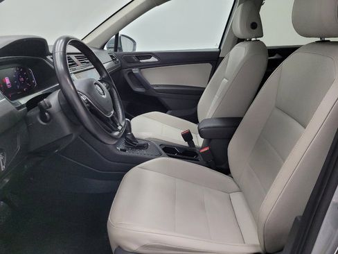 Used 2019 Volkswagen Tiguan SEL image 17
