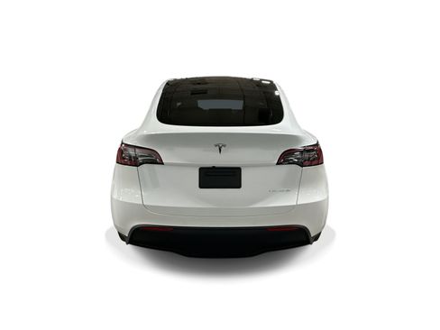 Certified 2023 Tesla Model Y Long Range AWD/4WD image 5