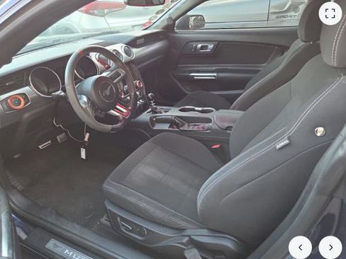 Used 2018 Ford Mustang GT w/ Equipment Group 301A image 5