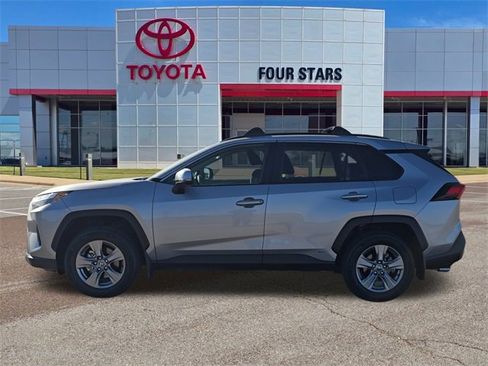 Used 2023 Toyota RAV4 XLE image 1