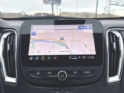 Used 2024 Chevrolet Malibu LT image 14