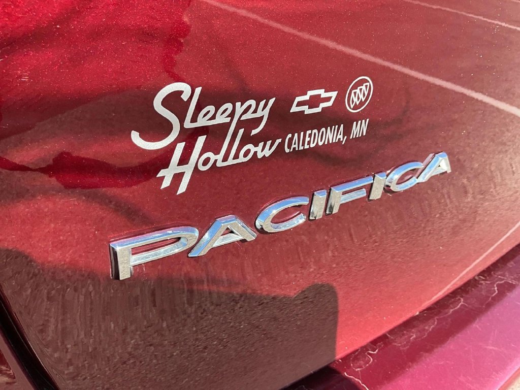 Used 2019 Chrysler Pacifica Touring-L Plus w/ Advanced Safetytec Group FWD image 19