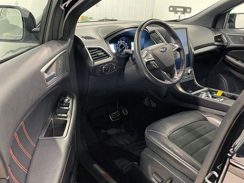 Used 2023 Ford Edge ST-Line image 17
