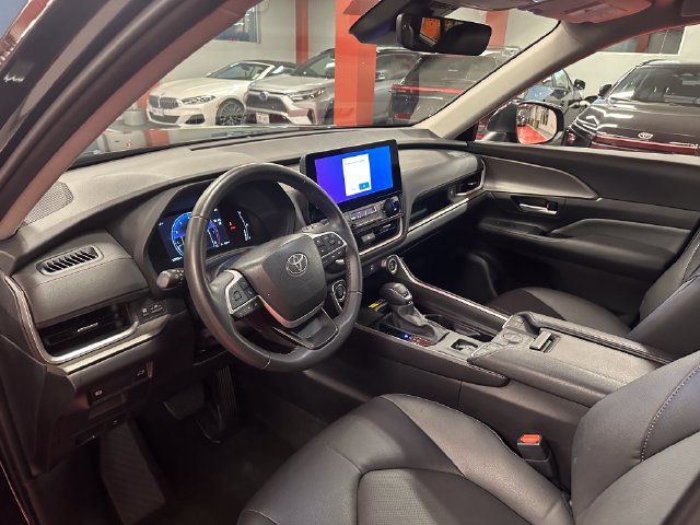 Certified 2026 Toyota Grand Highlander AWD image 11