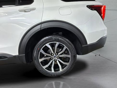 New 2026 Ford Explorer ST-Line image 30