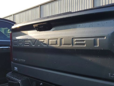 Used 2021 Chevrolet Silverado 1500 LT w/ Convenience Package II AWD/4WD image 6