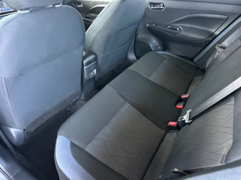 Used 2024 Nissan Versa SV FWD image 11