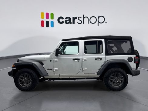 Used 2024 Jeep Wrangler Unlimited Sport AWD/4WD image 2