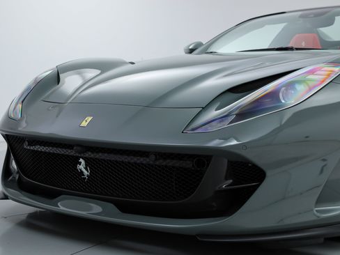 Certified 2022 Ferrari 812 GTS RWD image 18